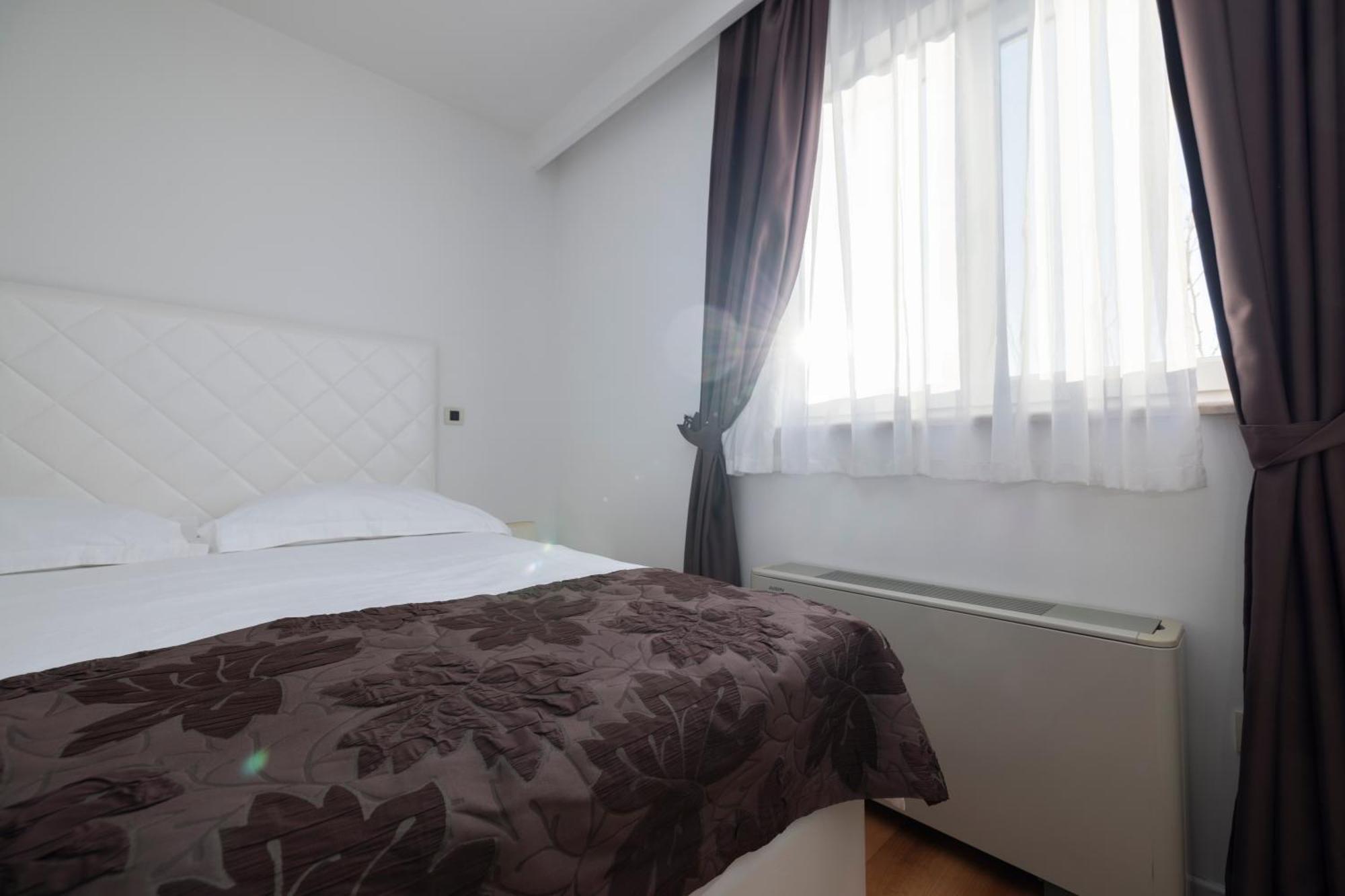 Apartment 3m
